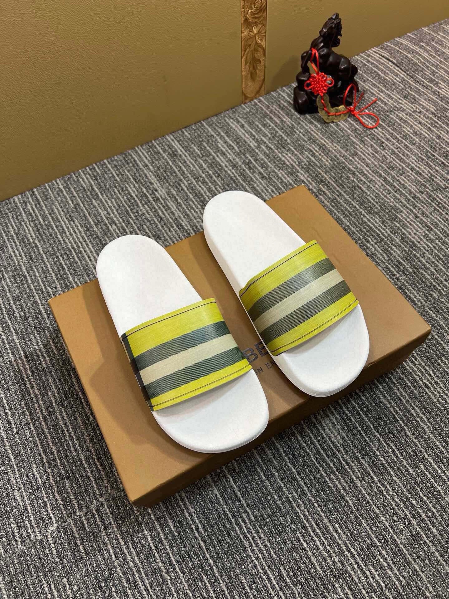 Z5Z35R261 Popular Slippers