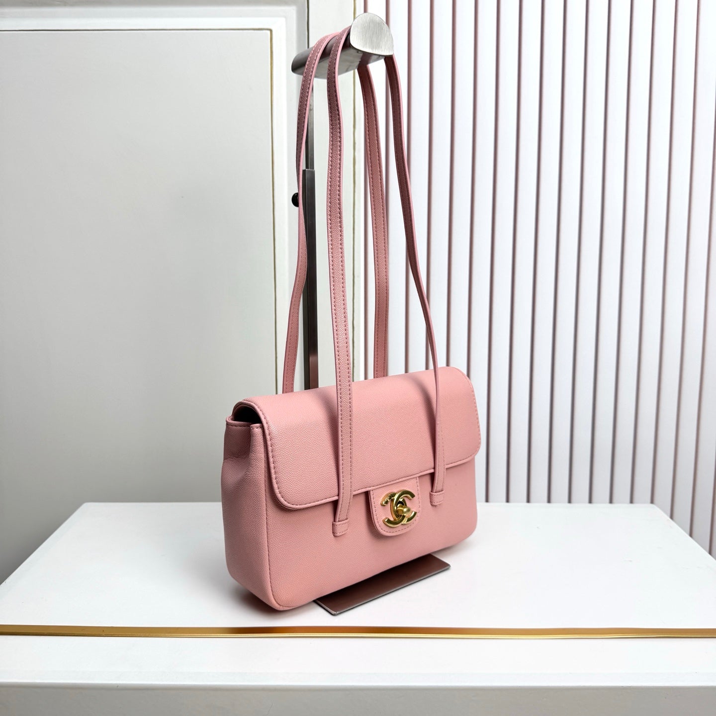 B1X46C2 Popular leather bag