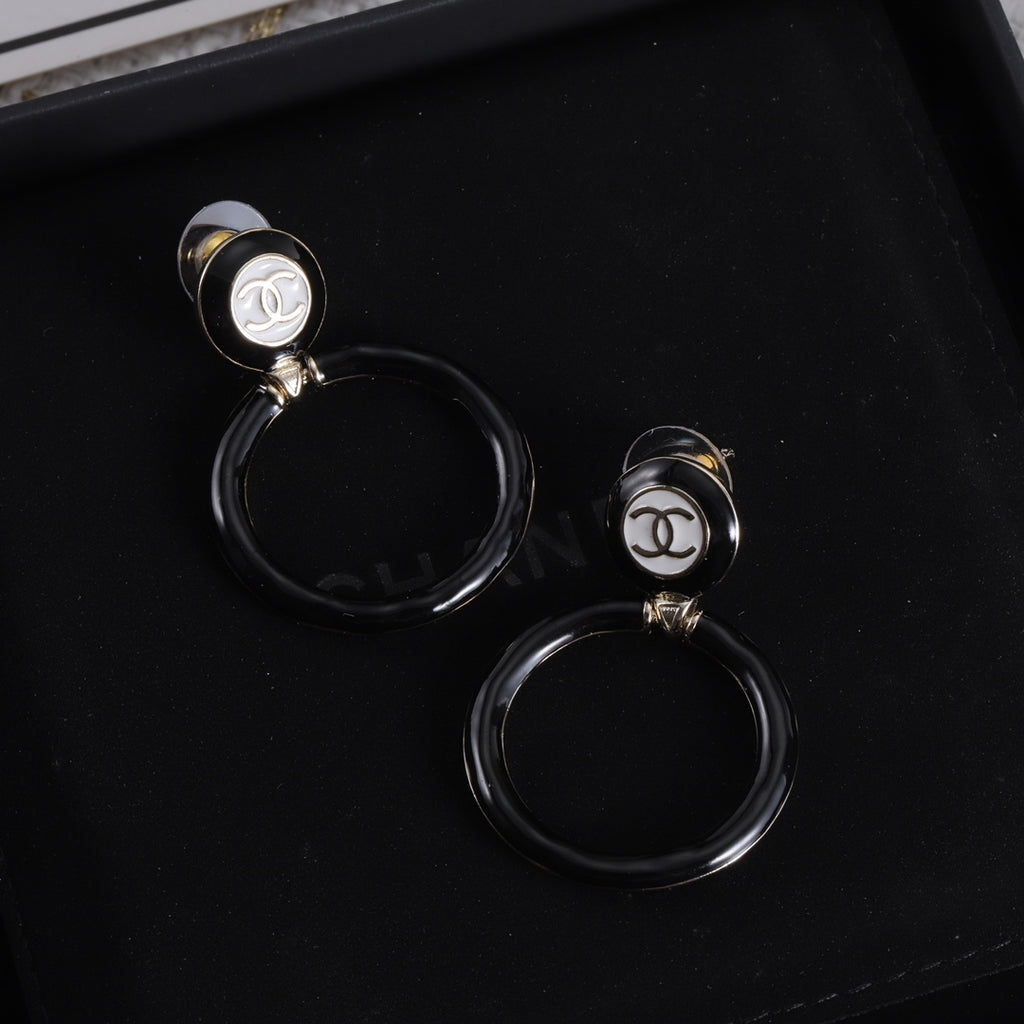 X1Z54C307E Popular Earrings
