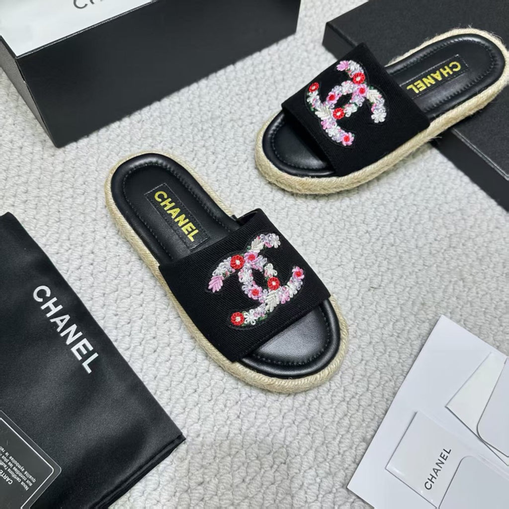 Z2Q55C43 Popular leather shoes