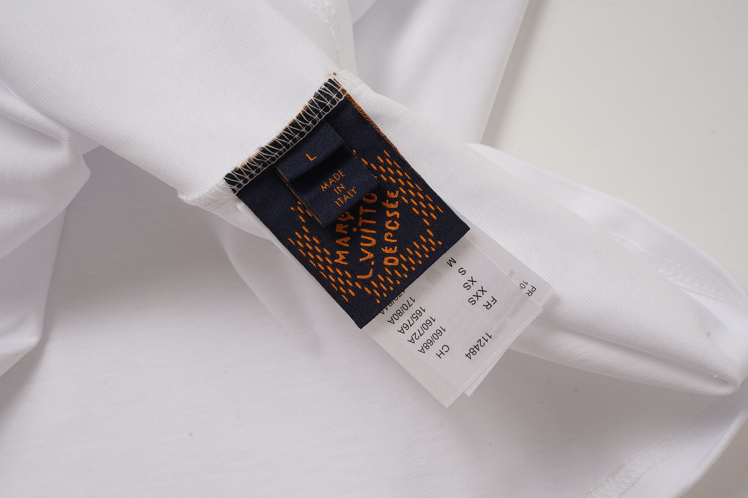 U1R76E14 Popular T-shirts
