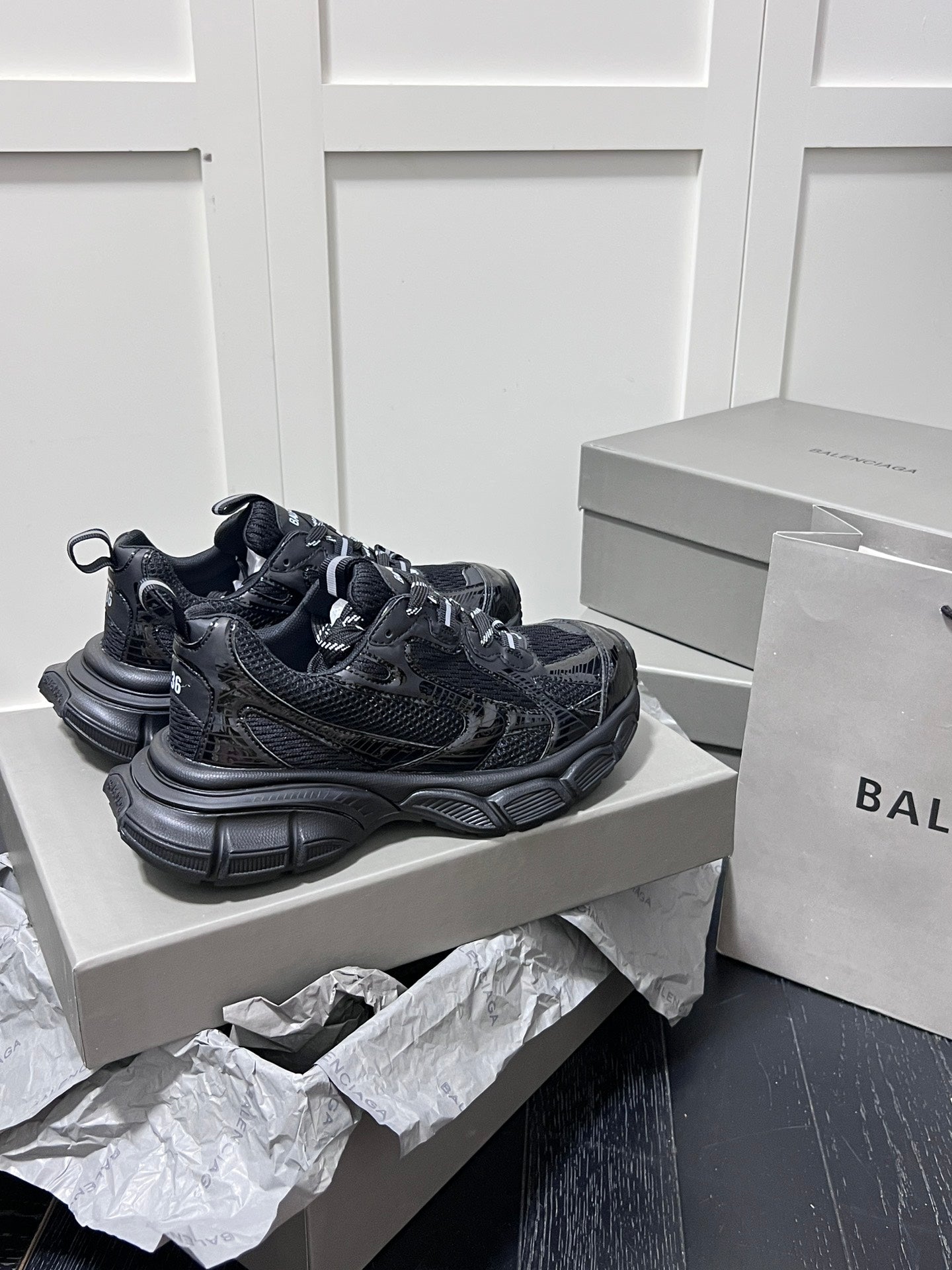 Z1Z54J115 Popular shoes