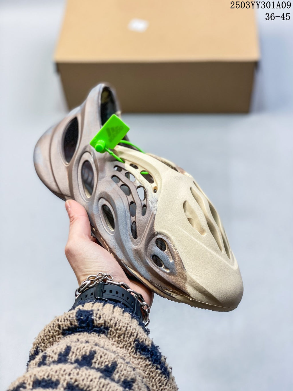 Z4R85A19  Popular shoes