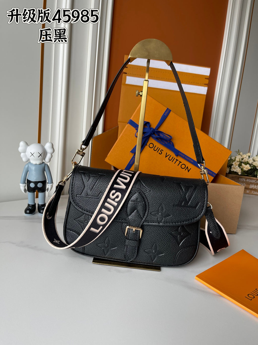B1P36E38 Popular leather bag