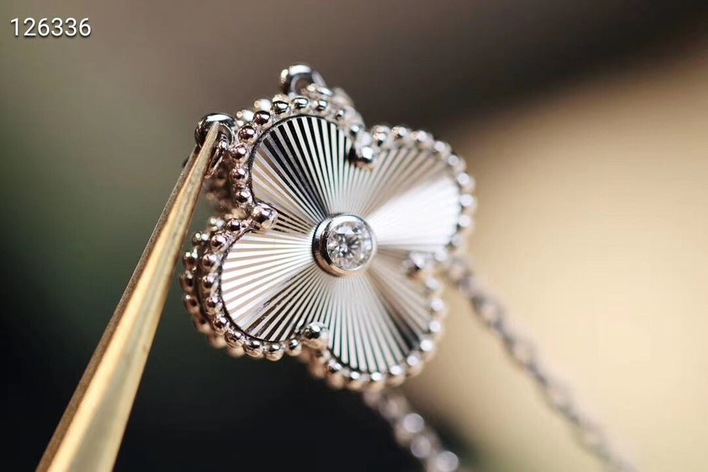 X5X63VA202X Popular rings,earrings, bracelets,necklaces