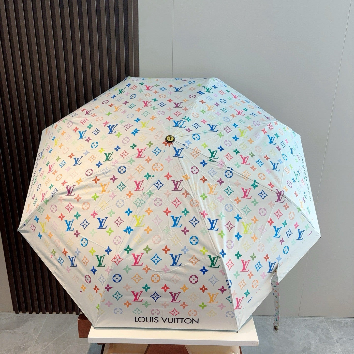 J1R85E16 Popular UV resistant umbrella