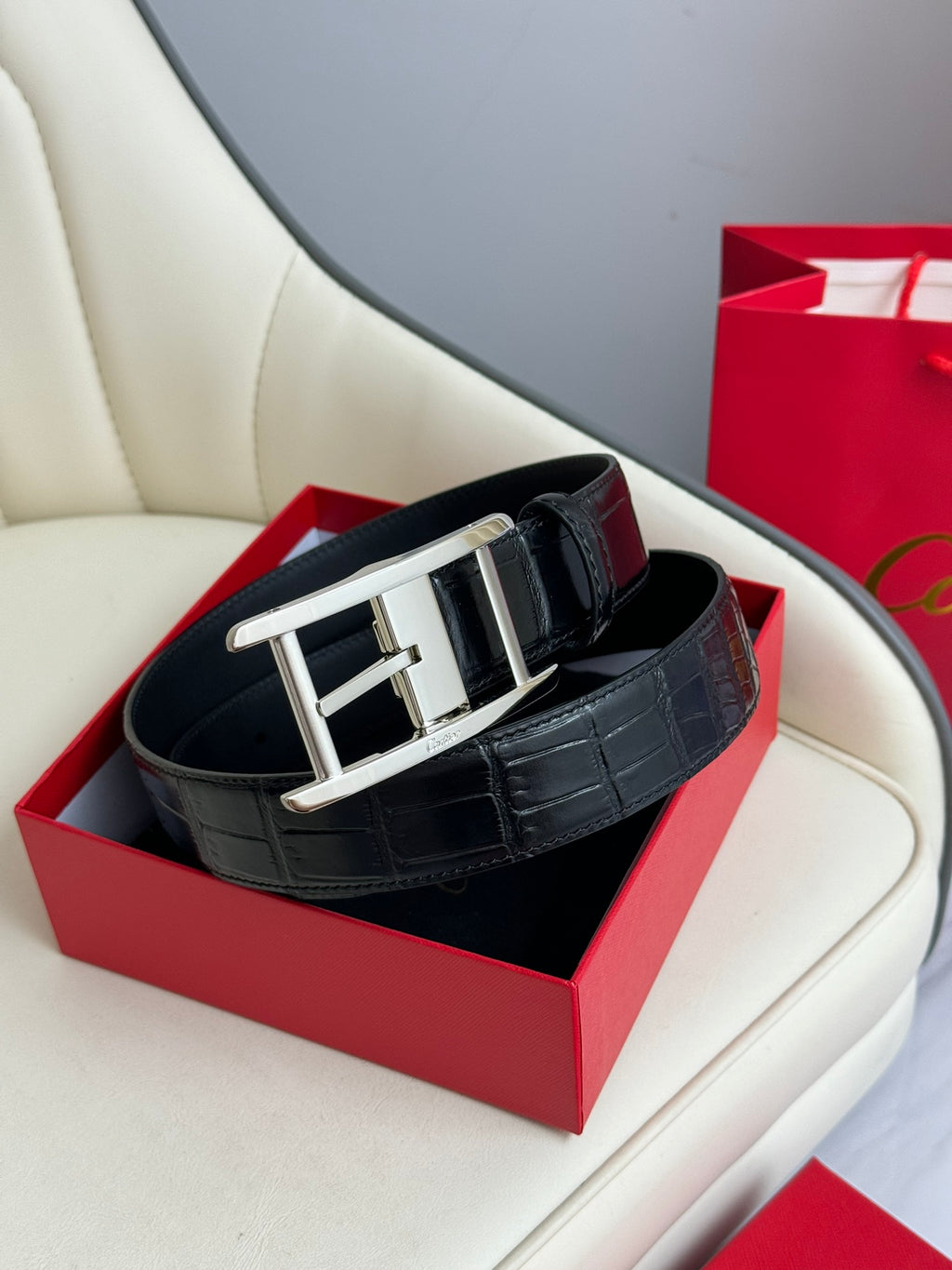 P1W15K172 Popular   High quality belt With full package