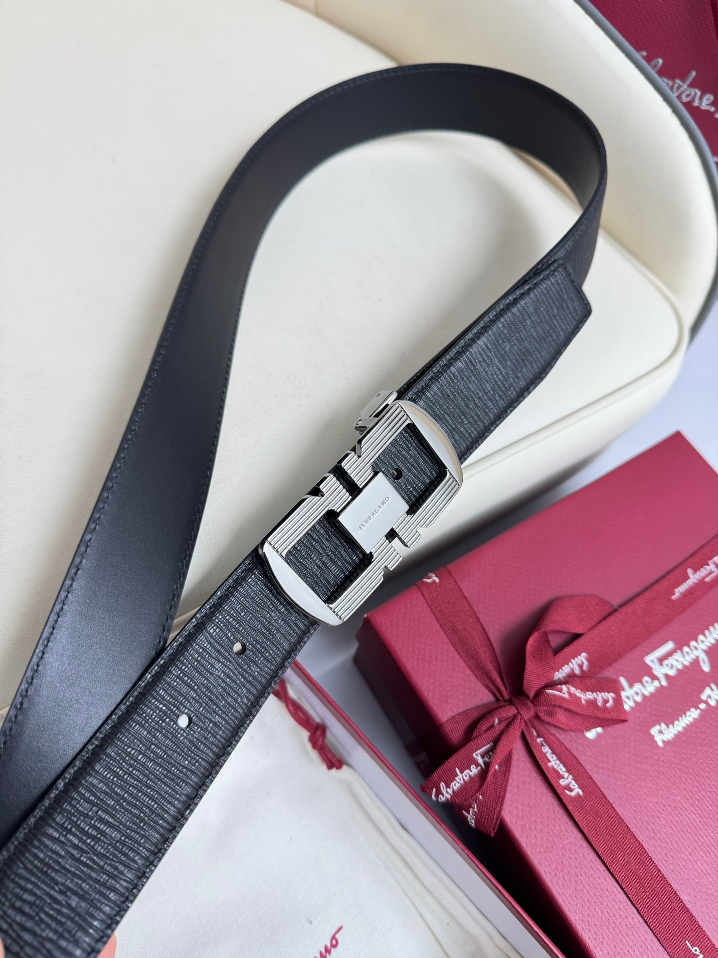 P1Q115A54 Popular High quality belt With full package