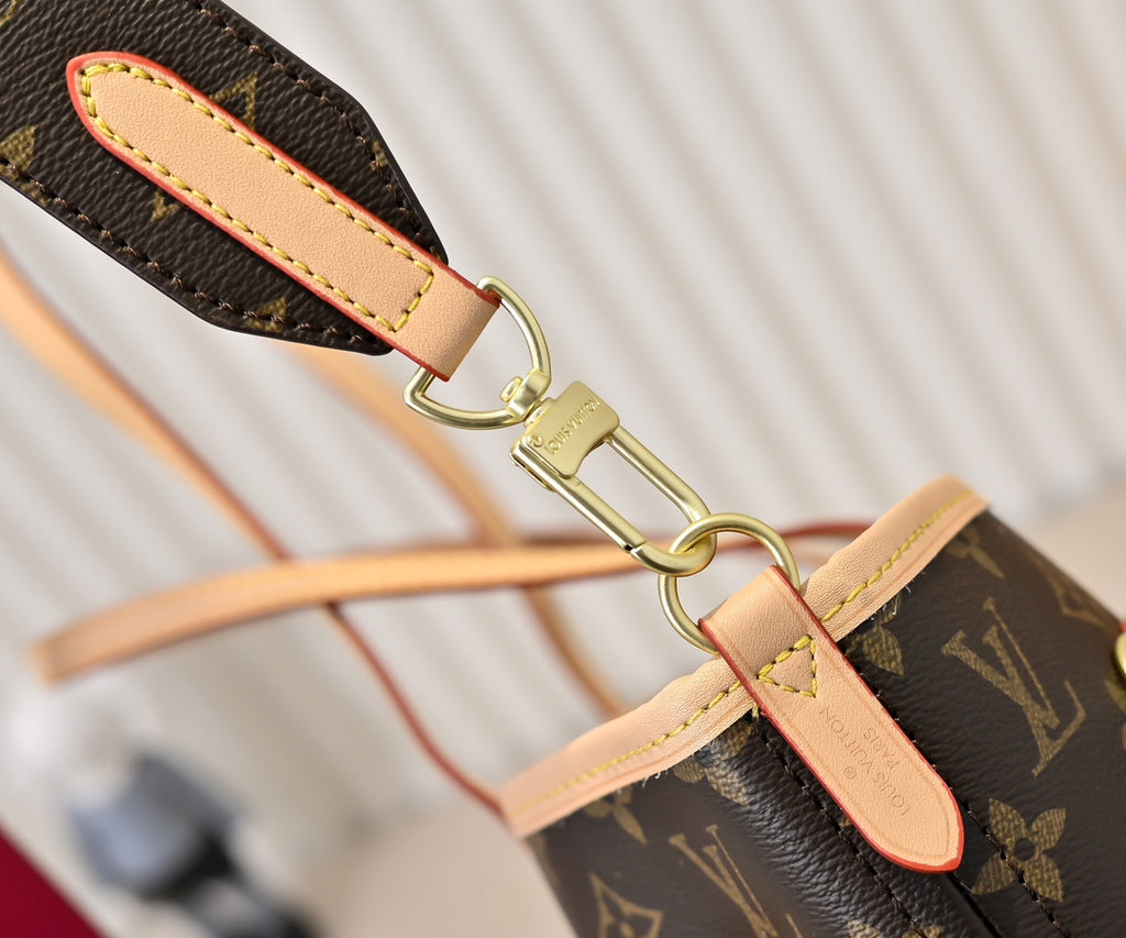 B1W25E77 Popular   leather bag