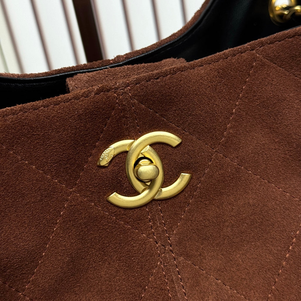 B1P46C17 Popular leather bag