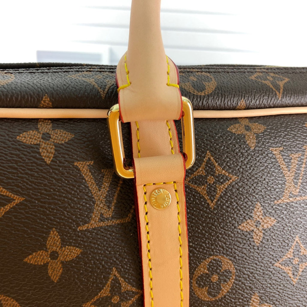 B1N67E14 Popular leather bag
