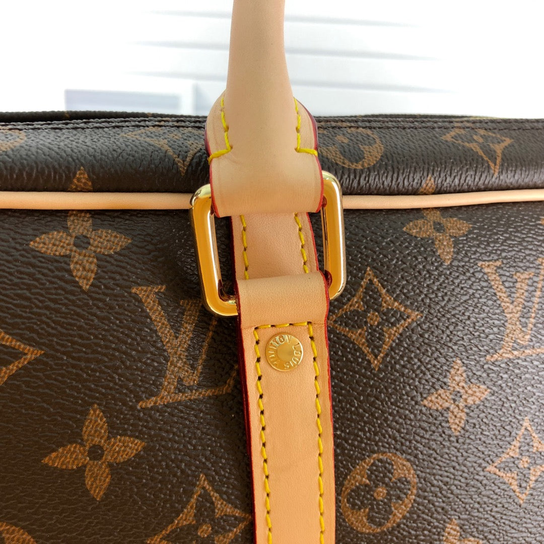 B1N67E14 Popular leather bag