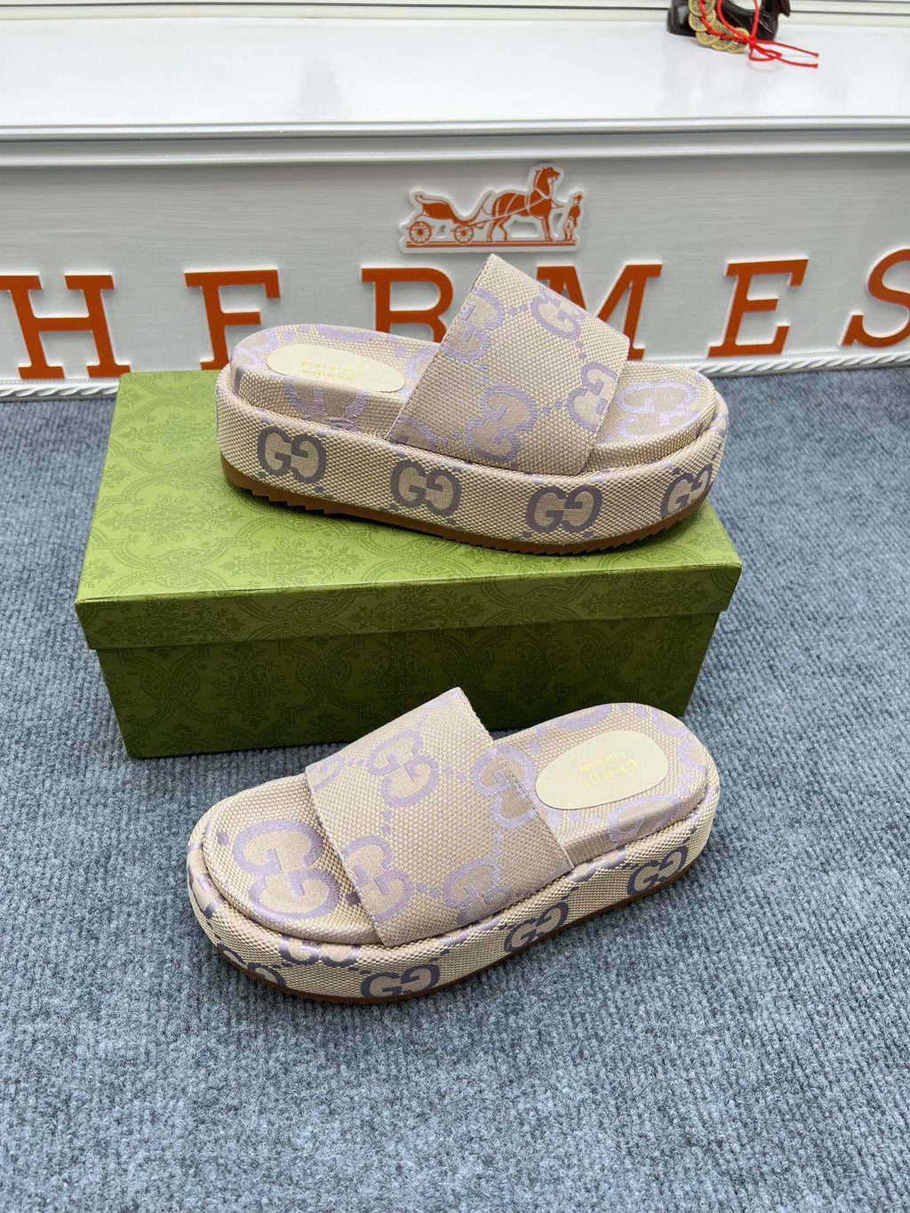 Z5ZB122 Popular slippers  Sole thickness 5.5cm