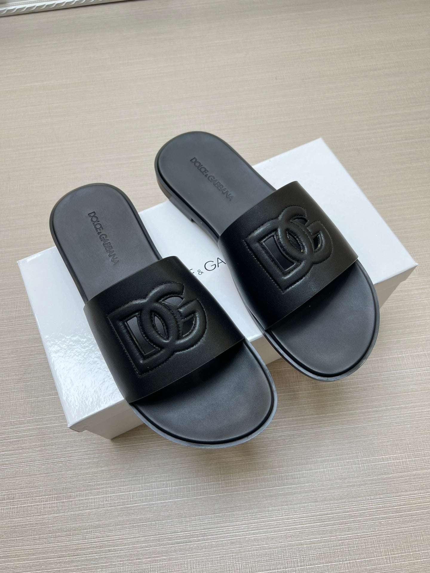 Z5ZA63 Popular slippers
