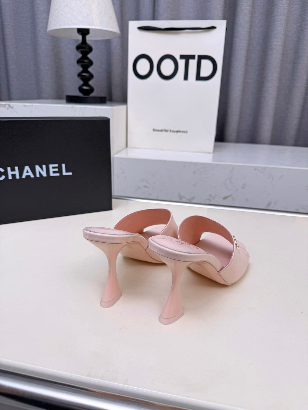 Z2X66C46 Popular leather High heels