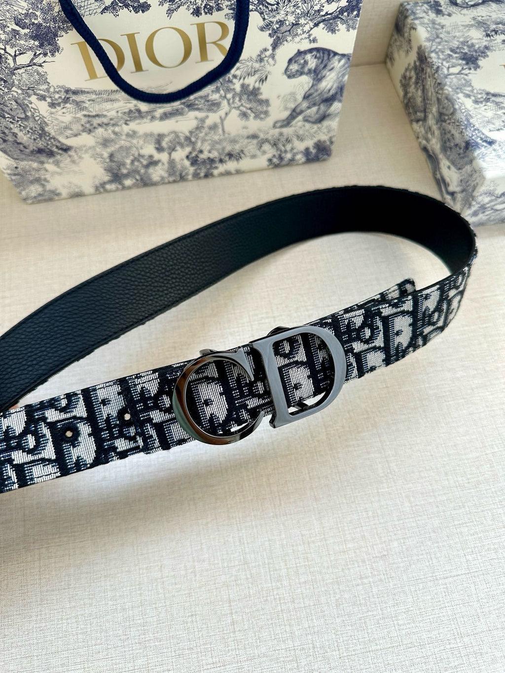 P1R55D207 Popular  High quality belt With full package