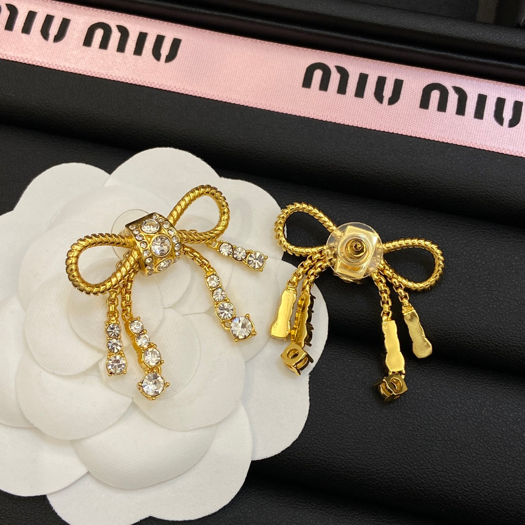 X1Z94A950E Popular Earrings