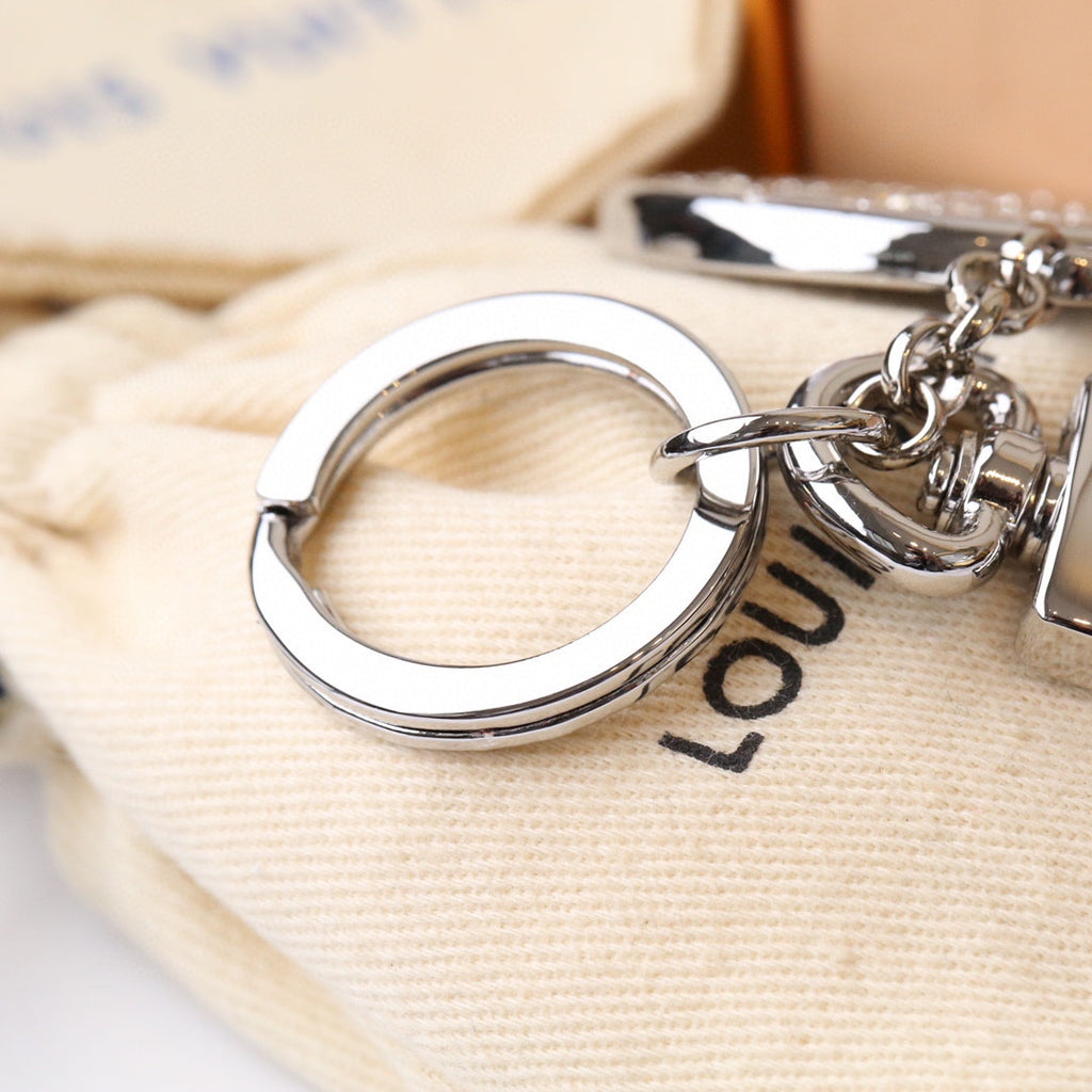 A1Q95E6 Popular bag 's charms accessories