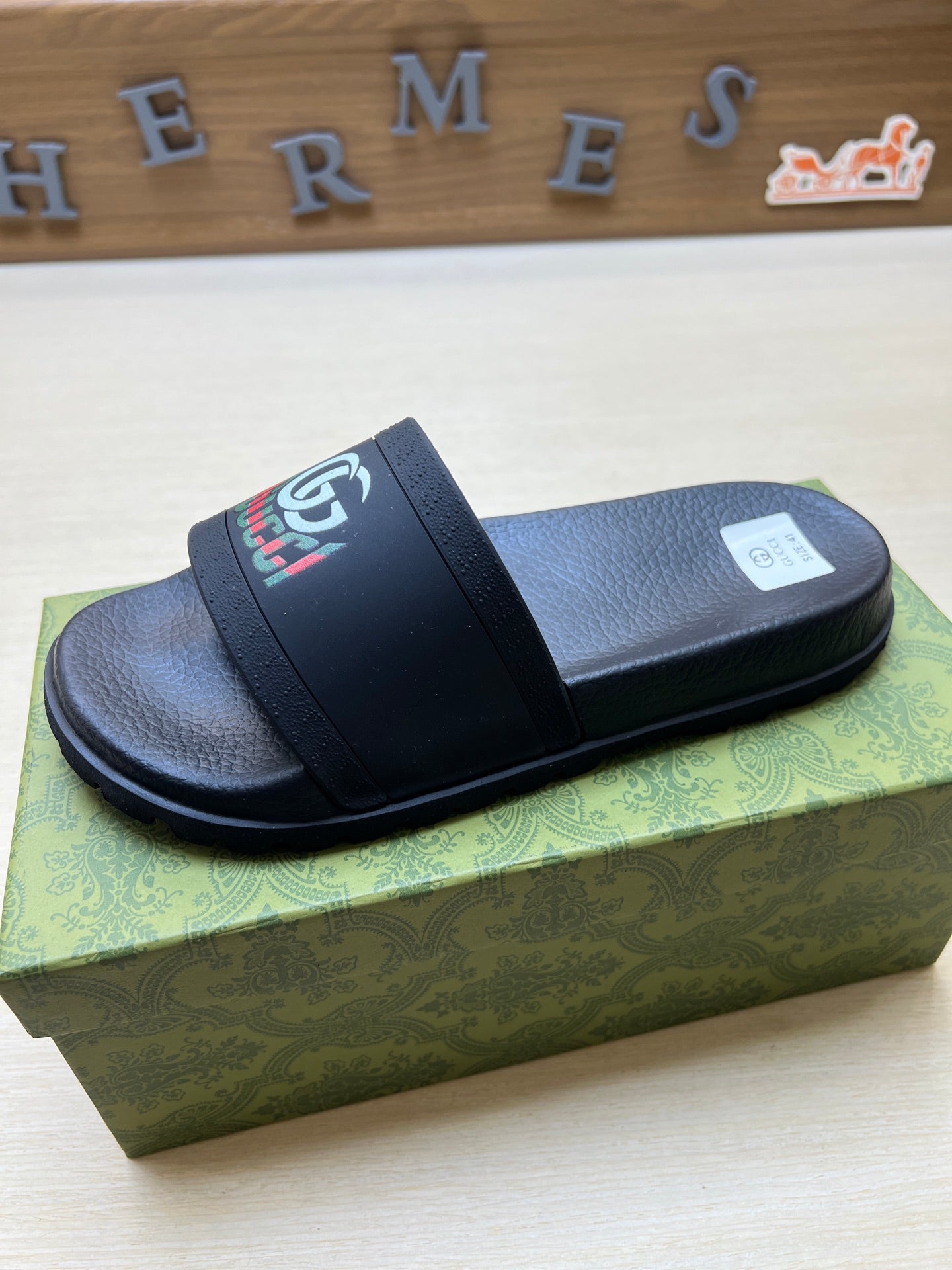Z5R66B27 Popular Slippers