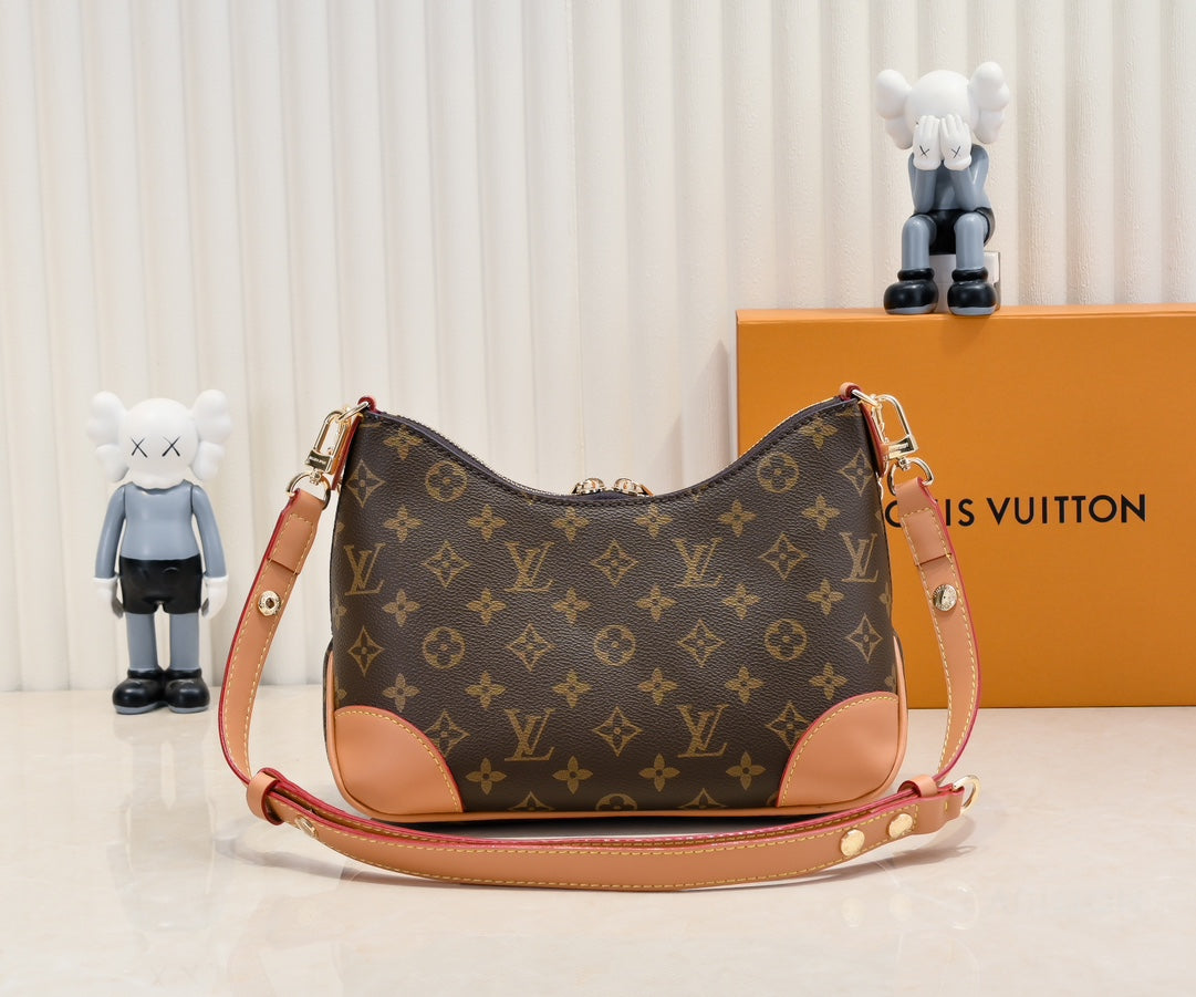 B1W15E35 Popular  leather bag