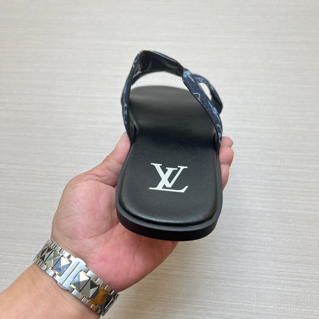 Z5ZE29 Popular slippers