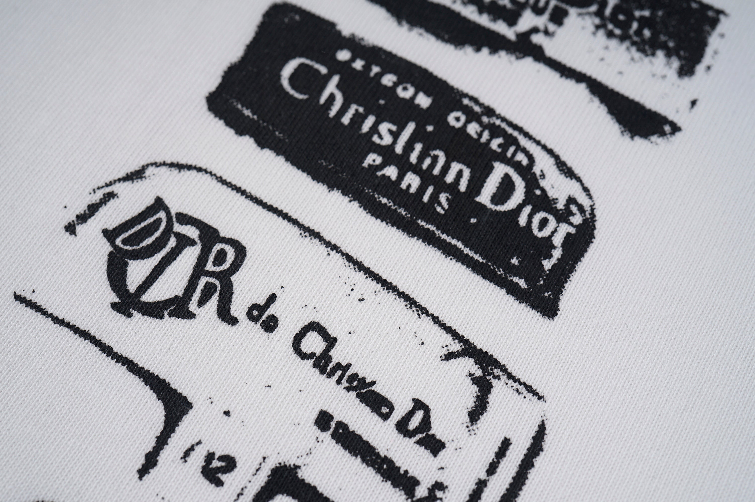 U1W25D40  Popular T-shirts
