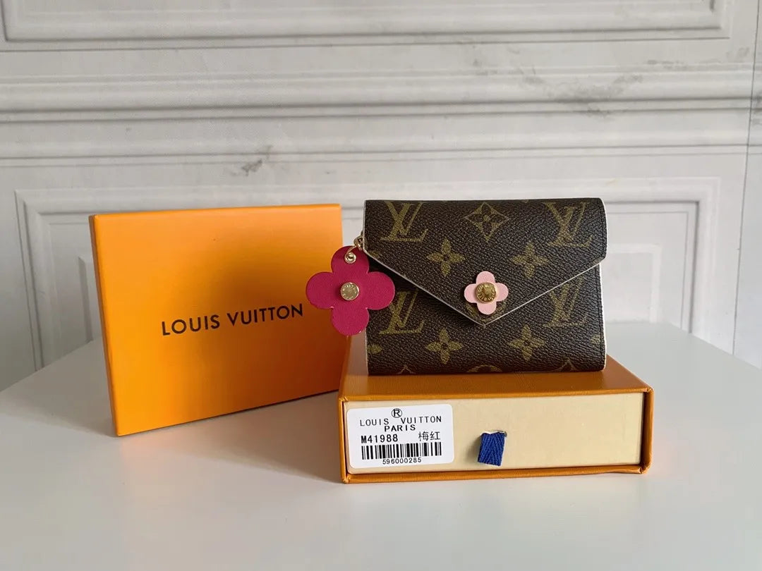 B1P46E54 Popular leather  Wallets