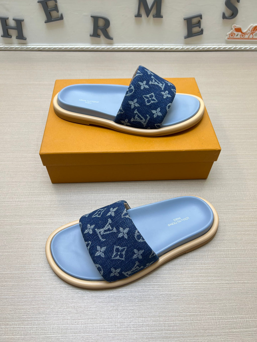 Z5Z35E302 Popular Slippers
