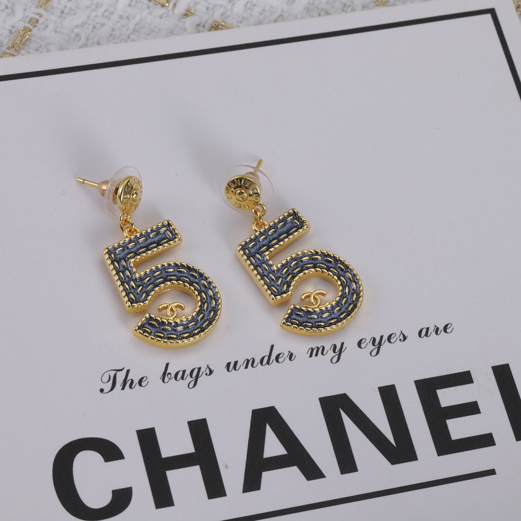 X1Z54C305E Popular Earrings