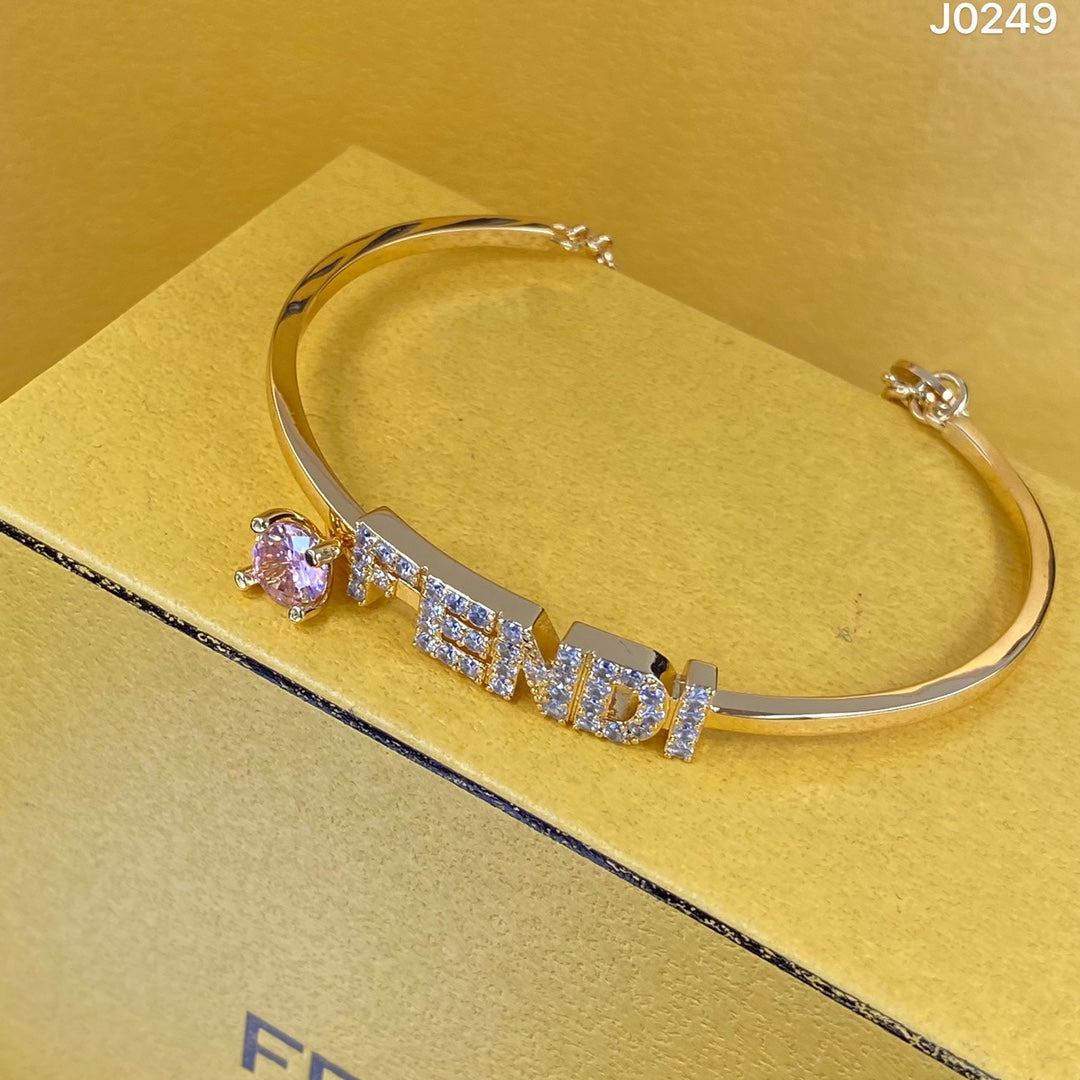 X1N65F3K  Popular Bracelets