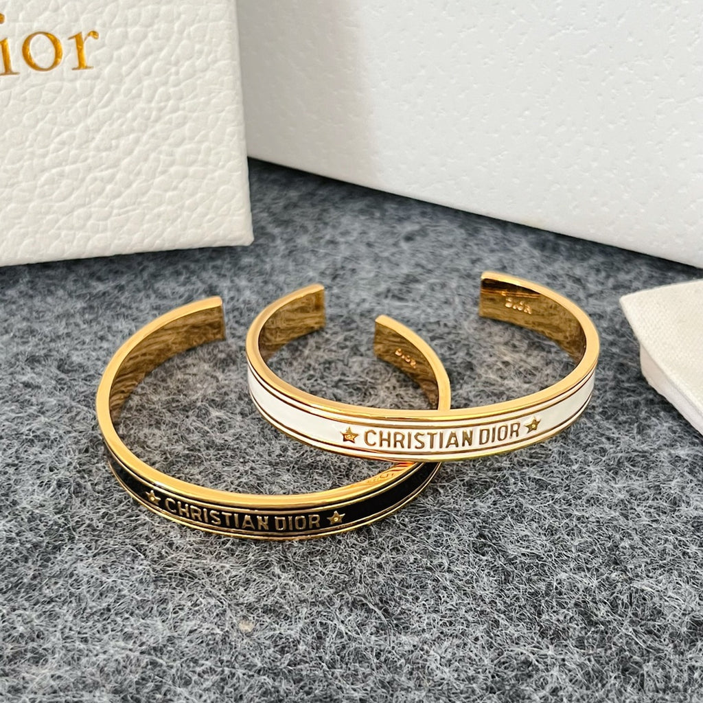 X1B82D240K  Popular Bracelets