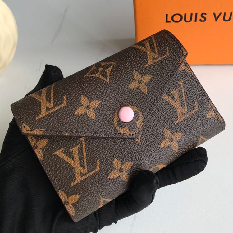 B1P20E3 Popular  leather wallets