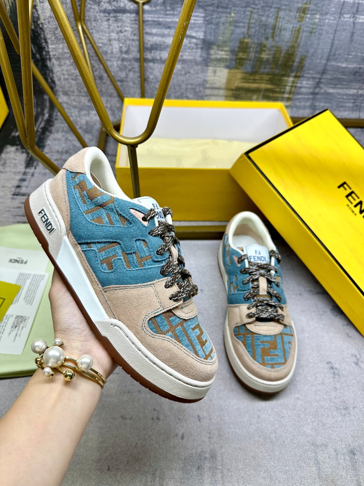 Z2N95F14 Popular high-quality shoes