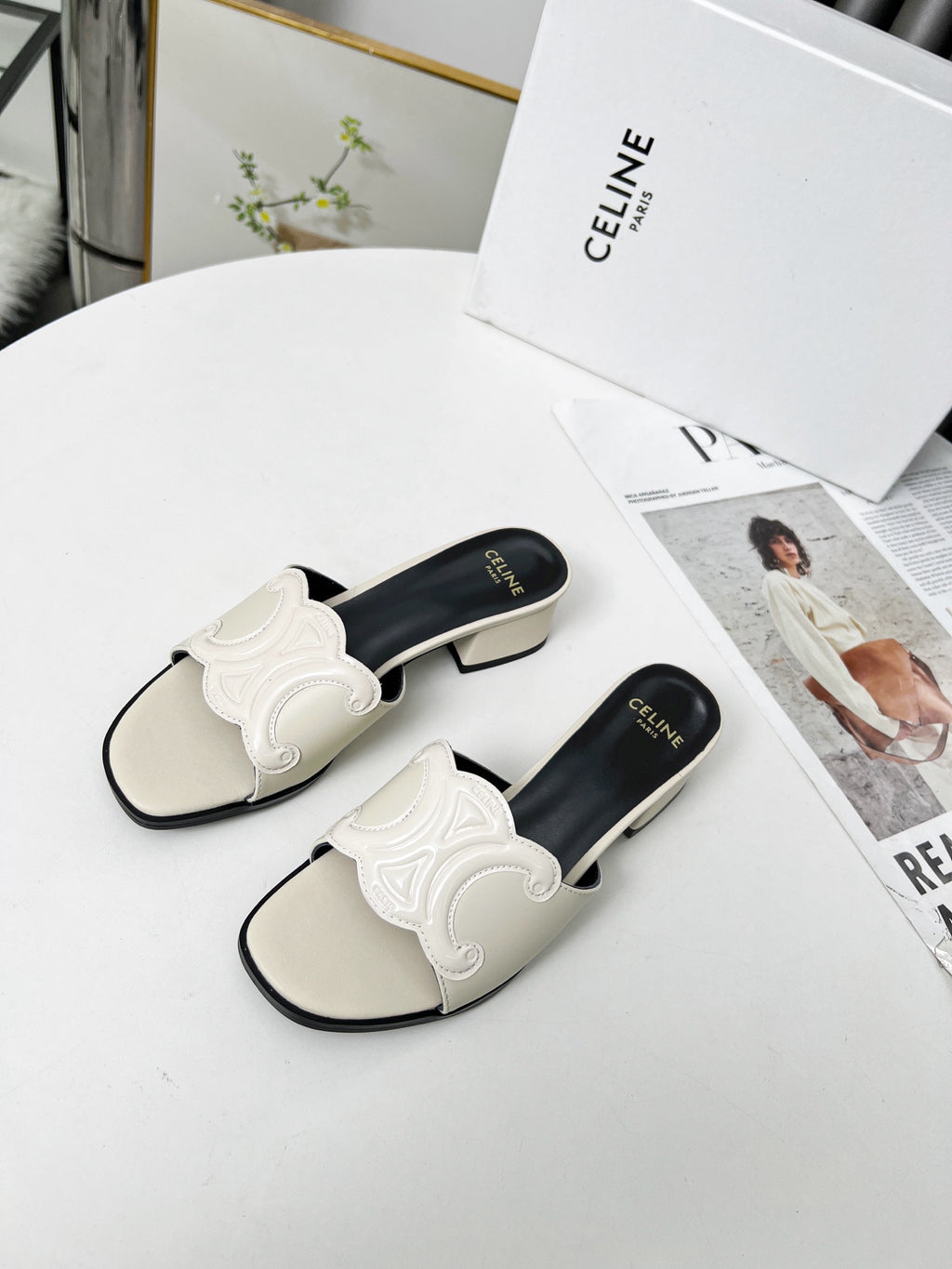 Z2Q55CL51  Popular leather shoes