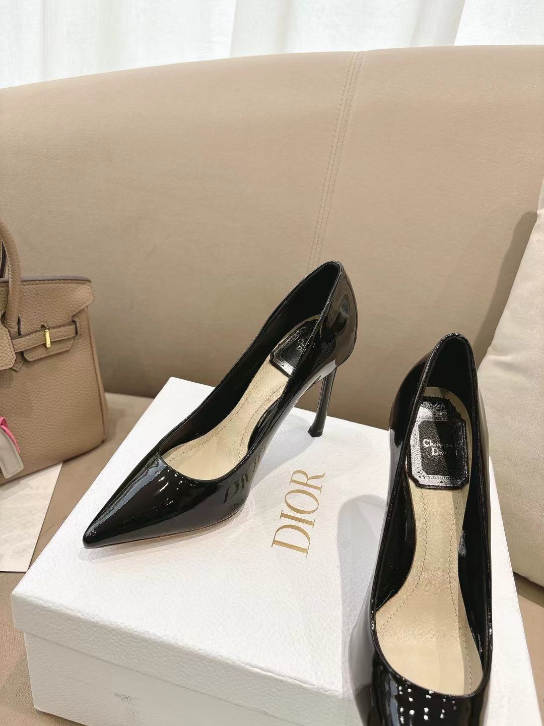 Z2Q95D124 Popular high-quality leather Shoes