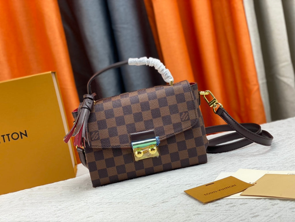 B1W15E2 Popular leather Bags