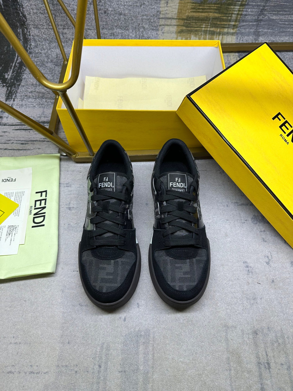 Z2N95F13  Popular high quality shoes