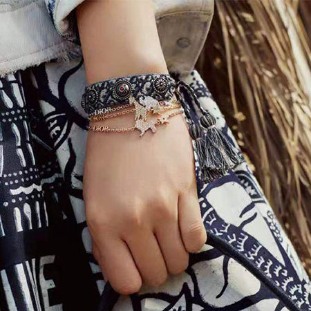 XA70D126K  Popular Bracelets