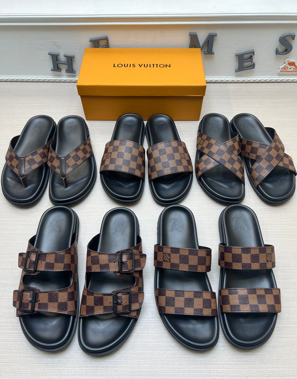 Z5ZE60 Popular slippers