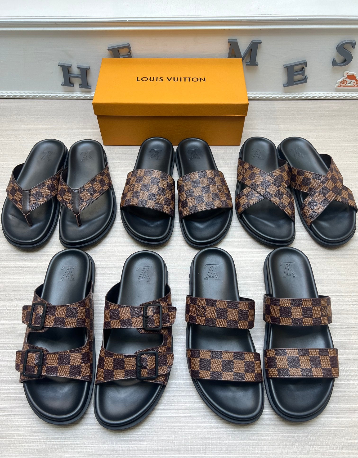 Z5ZE60 Popular slippers