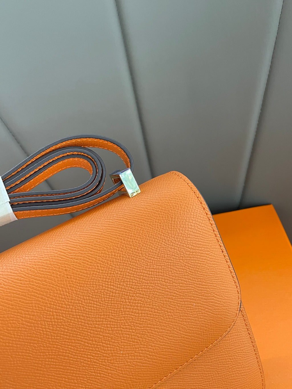 B1N55H65 Popular  leather bag