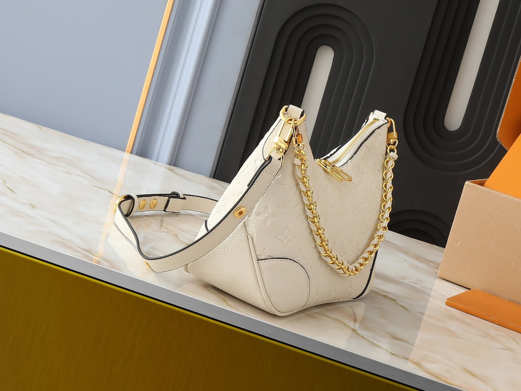 B1R76E49 Popular leather bag
