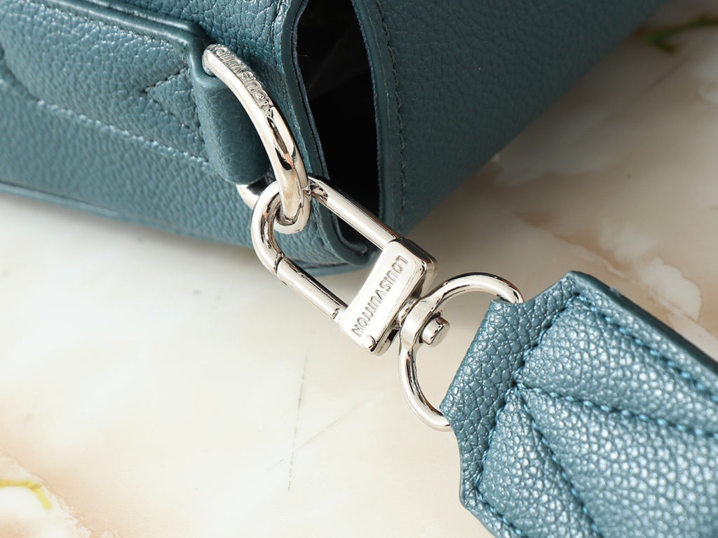 B1P36E78 Popular leather bag