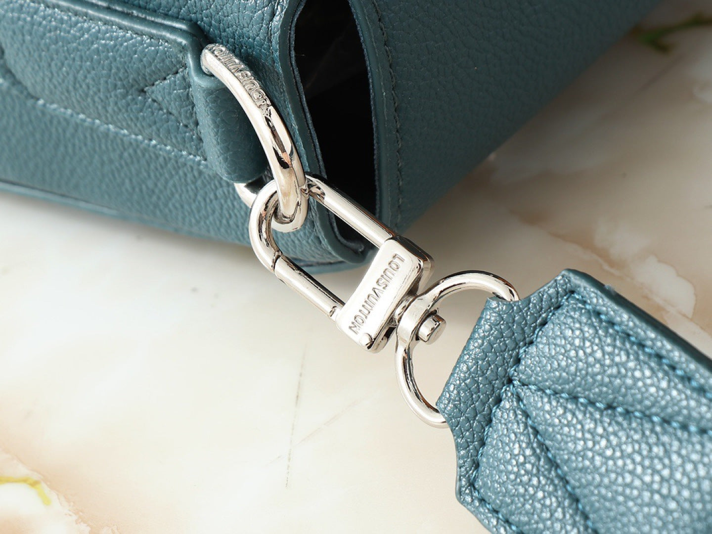 B1P36E78 Popular leather bag