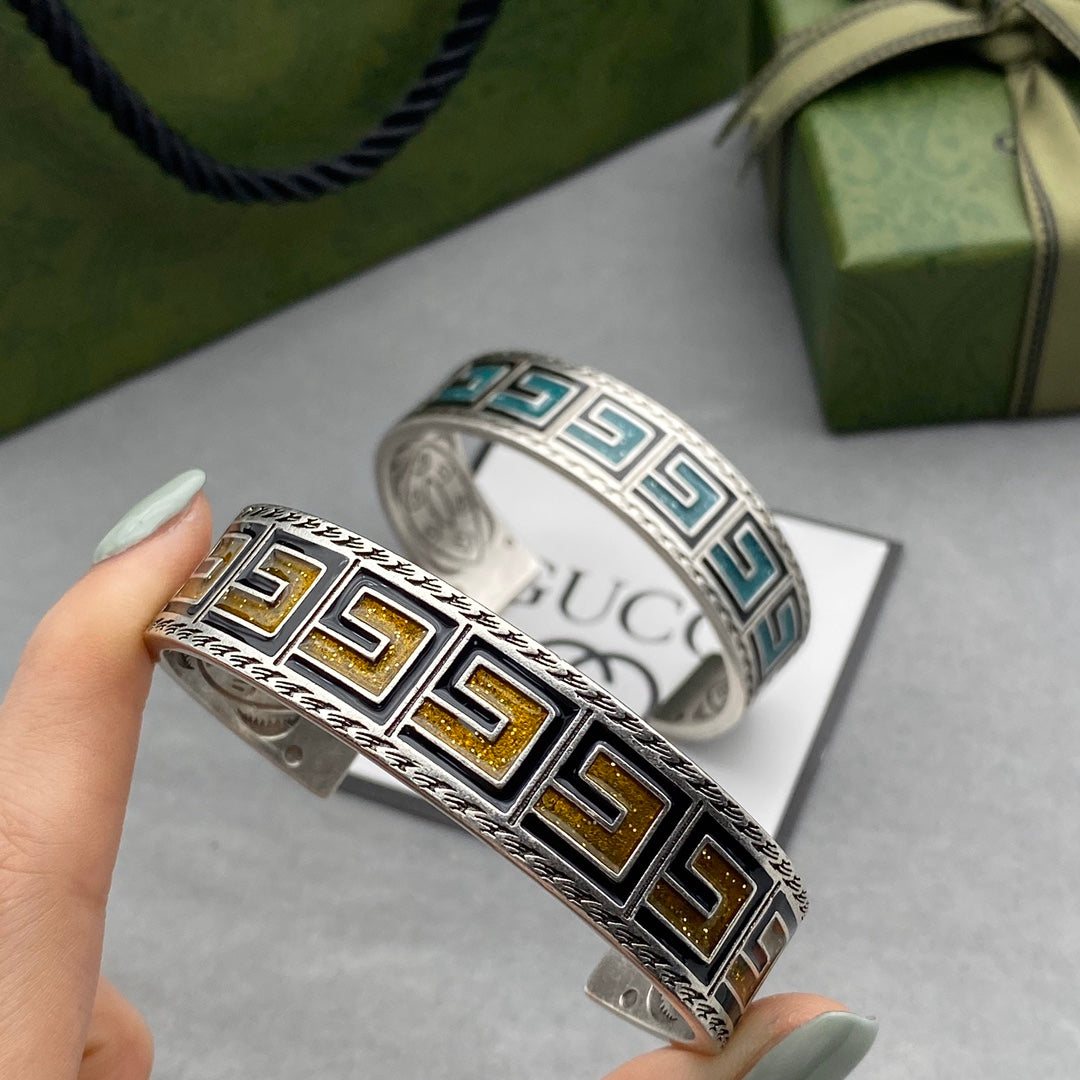 X1Q85B13K  Popular Bracelets