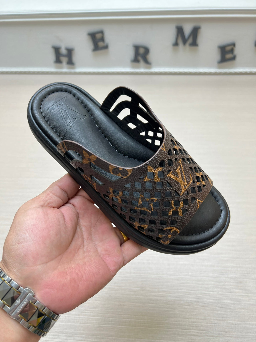 Z5ZE83 Popular slippers