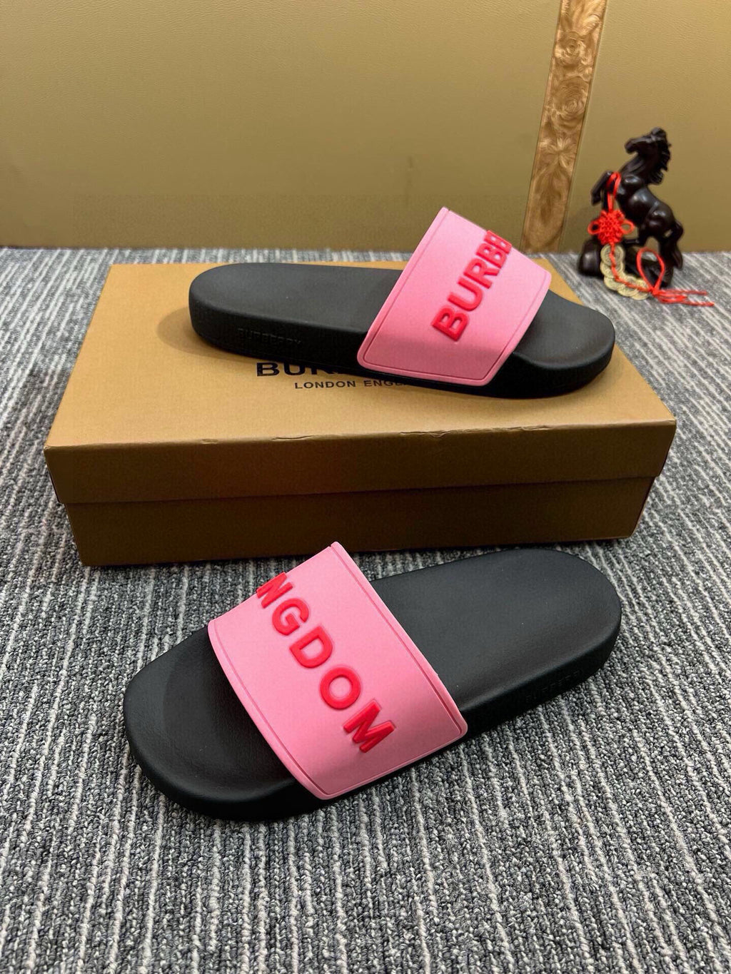 Z5Z35R255 Popular Slippers