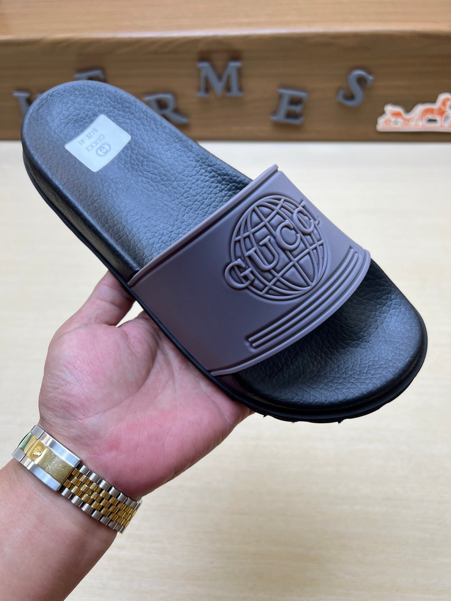 Z5R66B23 Popular  Slippers