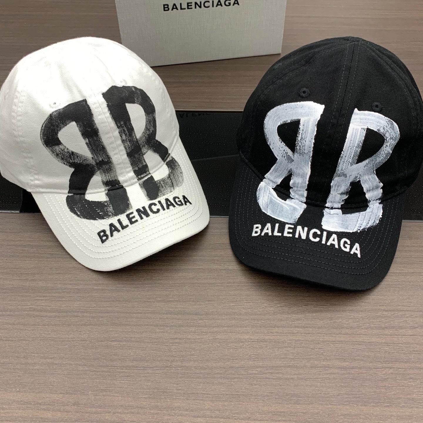 M1Z35J530 Popular hats