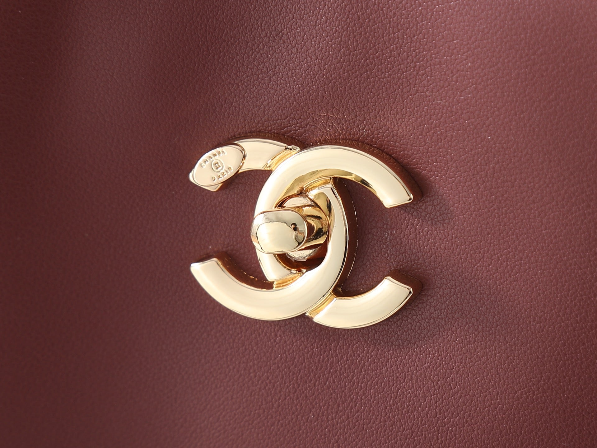 B1R76C29 Popular leather bag